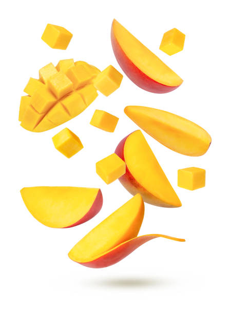 những lát xoài chín đỏ bay - xoài hình ảnh sẵn có, bức ảnh & hình ảnh trả phí bản quyền một lần