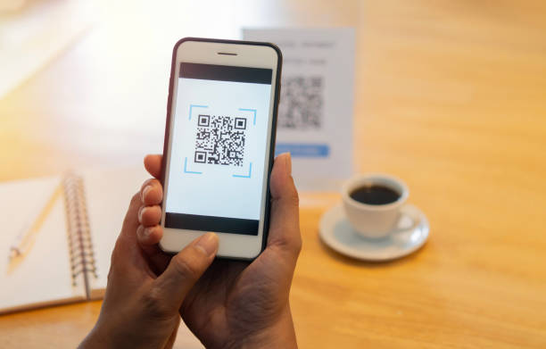 istock Man scanning tag in Coffee shop. Qr code payment, E wallet , cashless technology concept. 2152852551