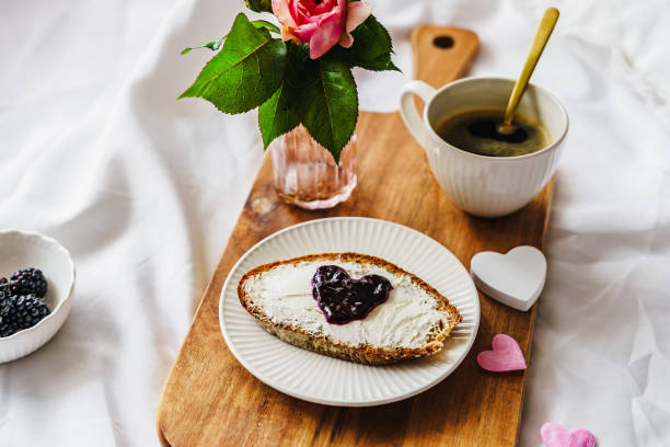 Drink, hot, blanket, white, rose, pink, slice of bread, jam, blackberry, close-up