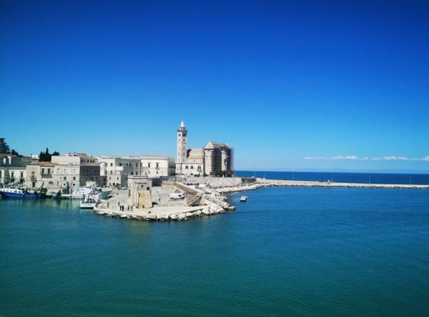 istock Port of Trani 2152887828