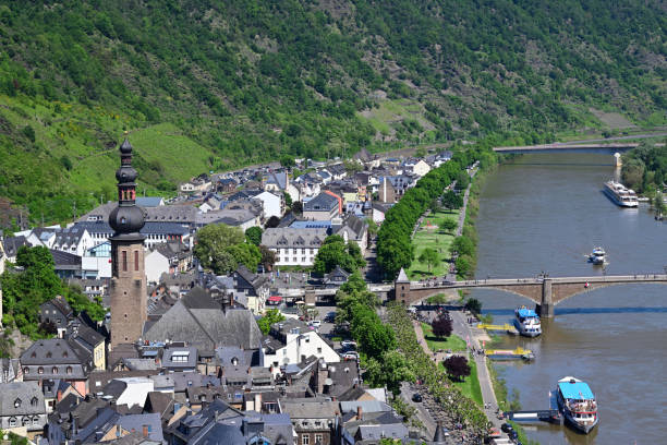 istock River Moselle and the bridge in Cochem 2152965042