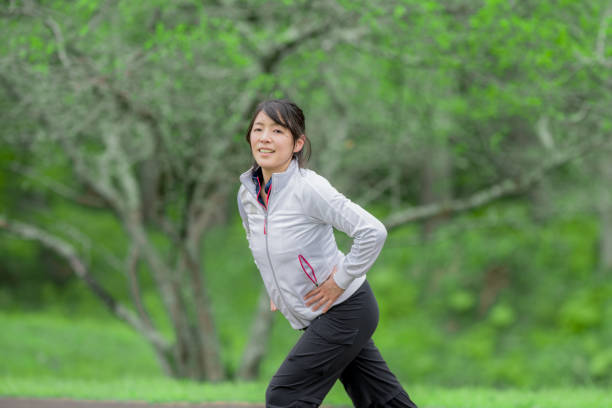 istock Strech sport woman 2153021768