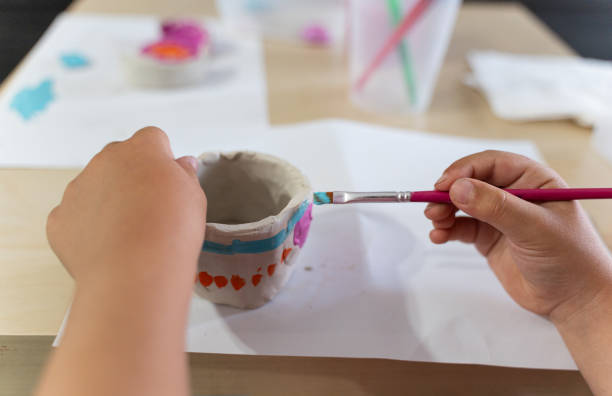 hand painting with brush handicrafts