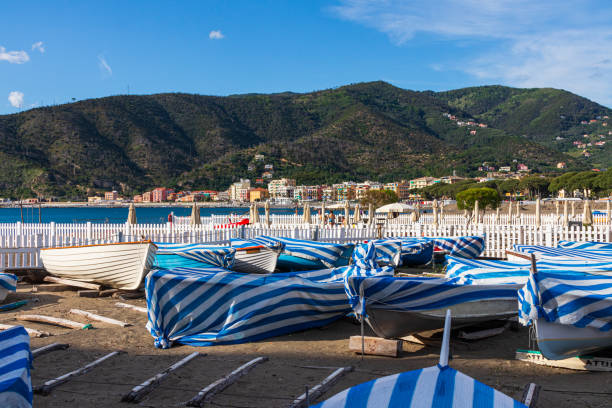 Sestri Levante - barche nella spiaggia