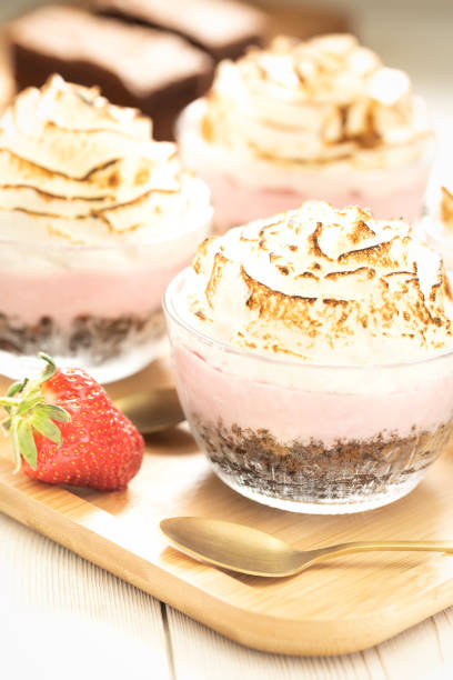 istock Mini brownie and strawberry baked Alaska 2153134966