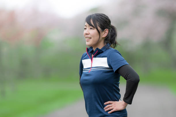 istock Strech sport woman 2153150894