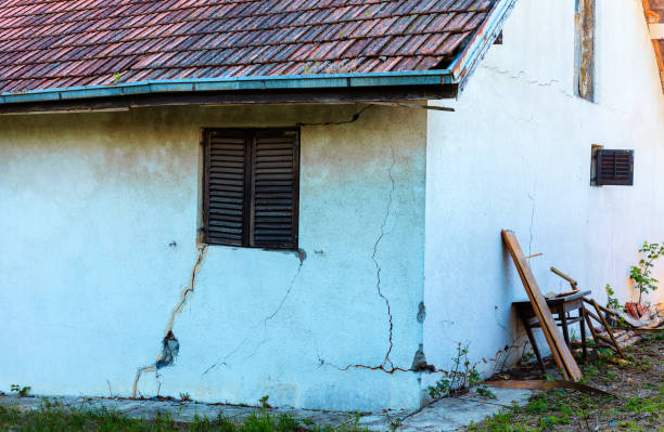crack brick wall for isolated background
