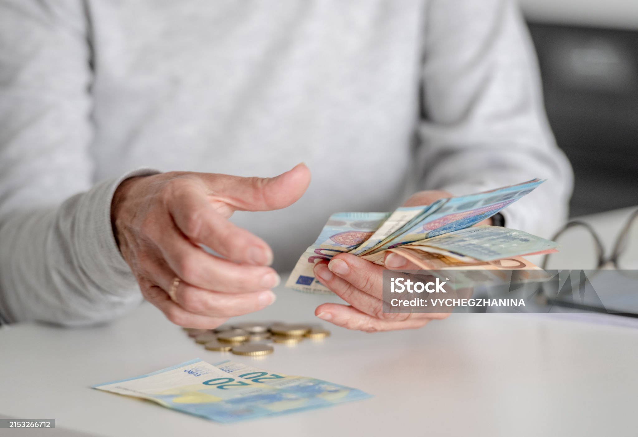 Najniža penzija u FBiH mogla bi porasti na 850 KM: Premijer Nikšić najavio novo usklađivanje penzija Najniža penzija u FBiH mogla bi porasti na 850 KM: Premijer Nikšić najavio novo usklađivanje penzija