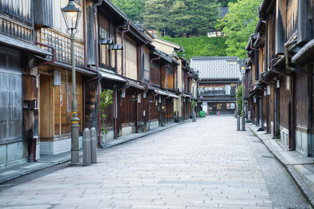 istock Higashi Chaya Tea District in Kanazawa at dawn 2153302330