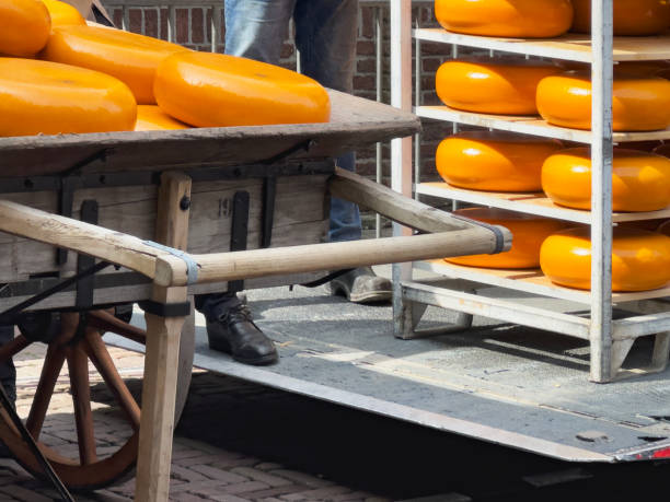 istock Dutch cheese market attraction 2153361116