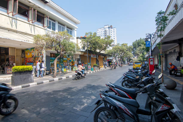 Jalan Braga is a road located in the heart of Bandung. Since colonial times in the 1920s until now, Braga has become a Bandung city tourism icon