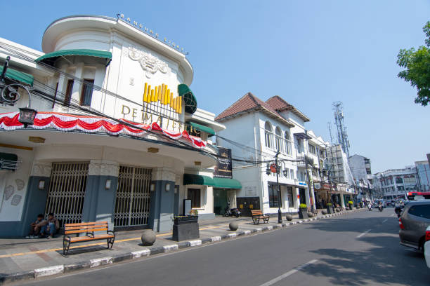 Jalan Braga is a road located in the heart of Bandung. Since colonial times in the 1920s until now, Braga has become a Bandung city tourism icon