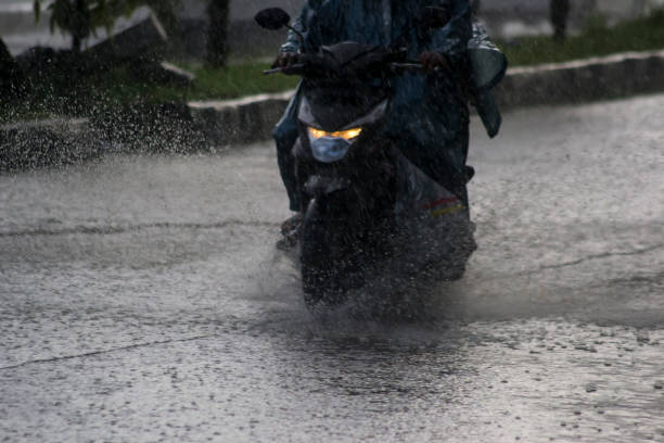 istock Flood on the asphalt road 2153608311