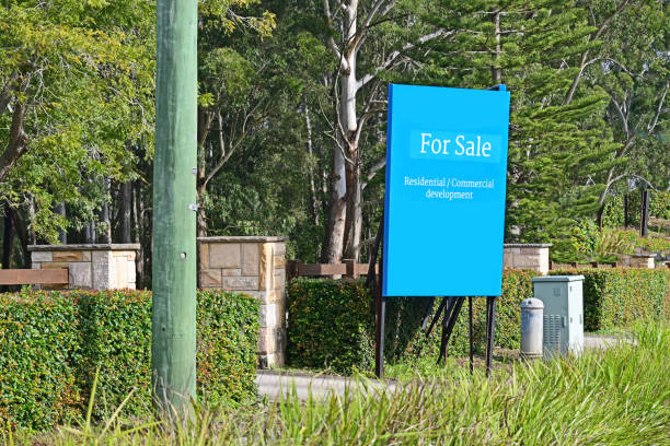 istock For sale sign 2153764797