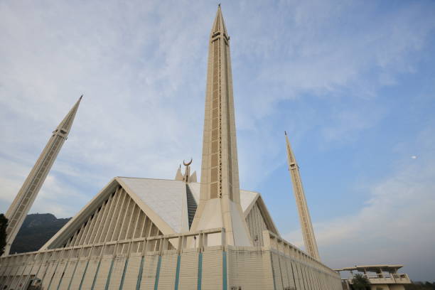 istock Shah Faisal Mosque: A Modern Islamic Architectural Marvel in Islamabad, Pakistan 2153840964