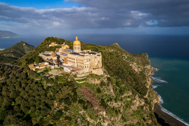 istock Sanctuaire de Tindari 2153852334