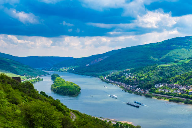 istock Hike in the Rheingau Mountains 2153993242
