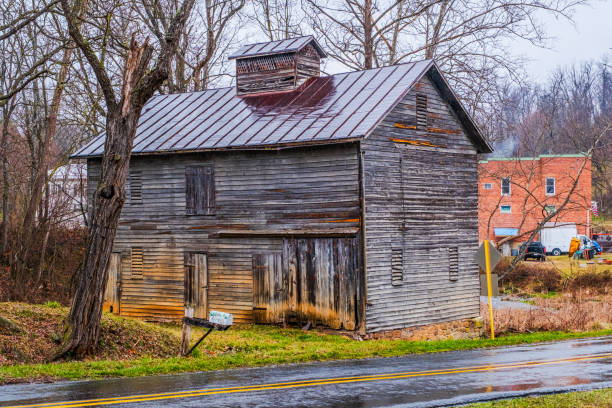 istock Abandoned wooden barn in Augusta Co, VA 2154056859