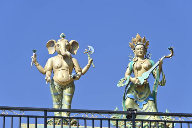 Sri Senpaga Vinayagar Temple, located on Ceylon Road in Singapore, stands as one of the city’s most revered Hindu temples and a vibrant center of spiritual and cultural life for the Ceylonese Tamil community