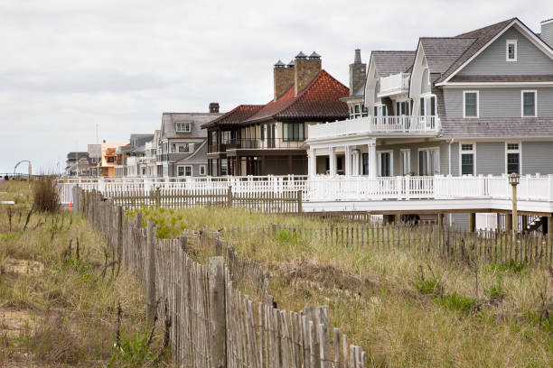 istock Large summer homes along the Atlantic Ocean 2154202987