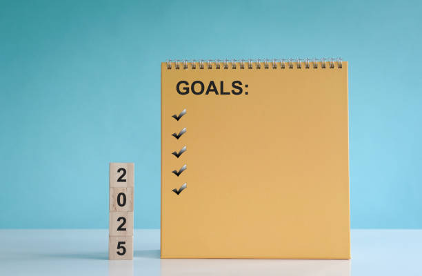 istock 2025 Goals. New year concept. 2154234515