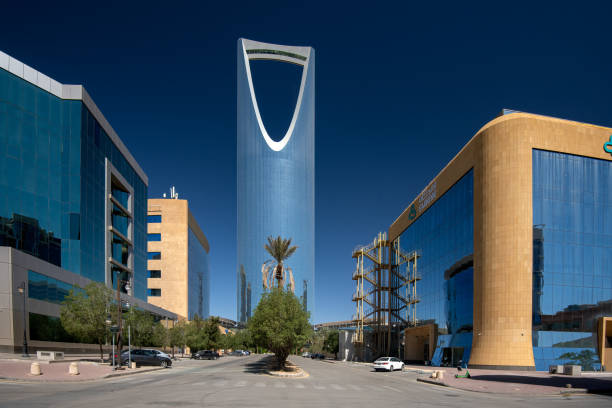 The Kingdom Tower, Riyadh, is one of the most famous landmarks in the Kingdom of Saudi Arabia Riyadh, Saudi Arabia - May 10, 2024: The Kingdom Tower, Riyadh, is one of the most famous landmarks in the Kingdom of Saudi Arabia sharia stock pictures, royalty-free photos & images