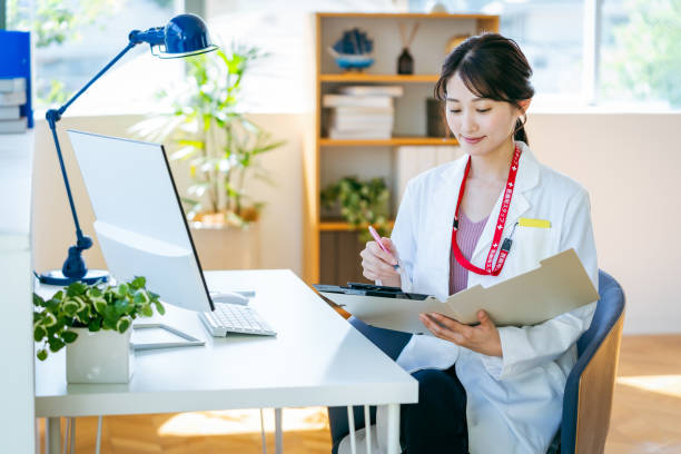 istock Doctor who treats 2154246374