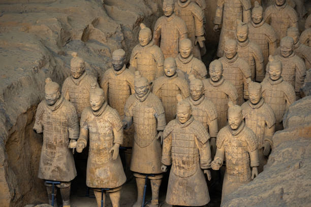 Terracotta Army The burial artifacts in the tomb of Emperor Qin Shi Huang, the tomb of Emperor Qin Shi Huang, Terracotta Warriors and Horses terracotta soldiers stock pictures, royalty-free photos & images