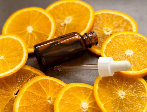 istock facial serum with vitamin C, package 2154315137