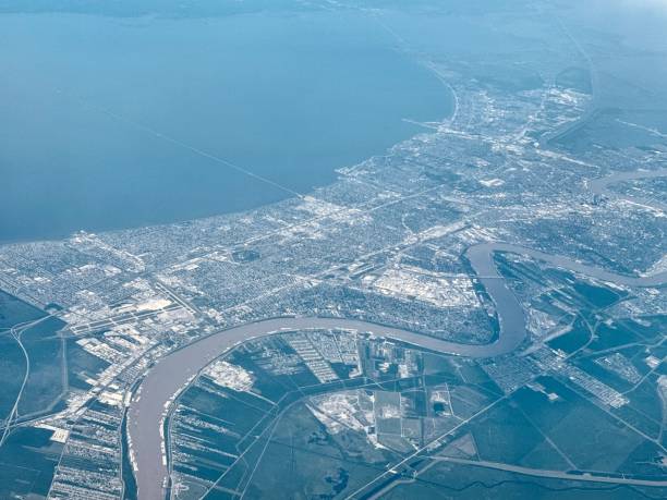 istock Flying over New Orleans_3 2154317454
