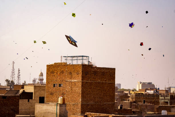 40+ Basant Pakistan Stock Photos, Pictures & Royalty-Free Images - iStock | Kite flying