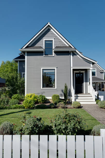 Traditional Cottage in Oregon