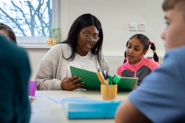 istock Inspiring Growth in Children's Therapy Sessions 2154473618