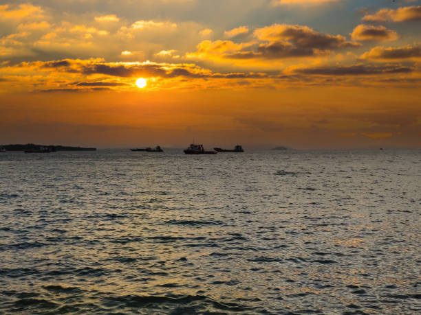 The scenery image of Seascape under the dramatic sky