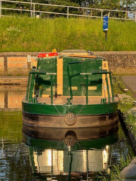 Life along the canal in Wales