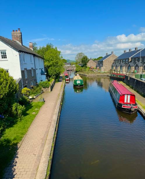 istock The Monmouthshire and Brecon Canal 2154479403