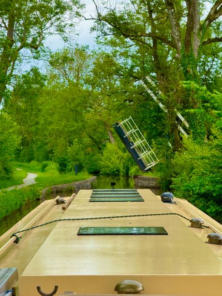 Life along the canal in Wales