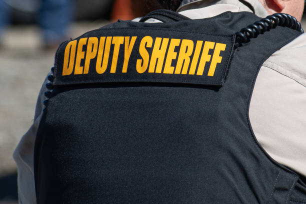 istock Police Deputy Sheriff 2154483916