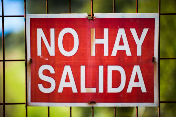 istock A red sign with the message No Hay Salida 2154566857