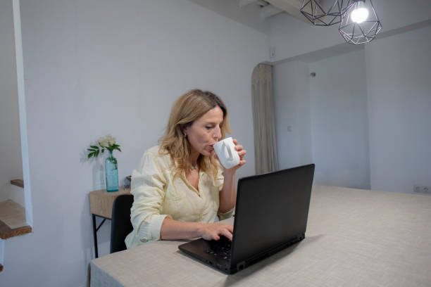 istock Woman working from home 2154569337