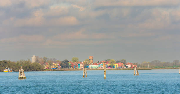 istock View of Burano 2154595349