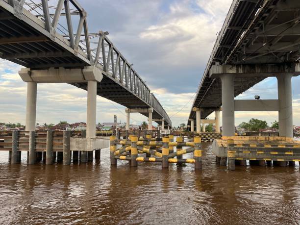 istock Kapuas Toll Bridge Pontianak 2154716032