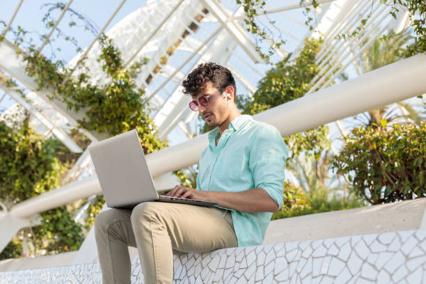 istock Entrepreneurial Endeavors: Flexible Work in the Park 2154751261