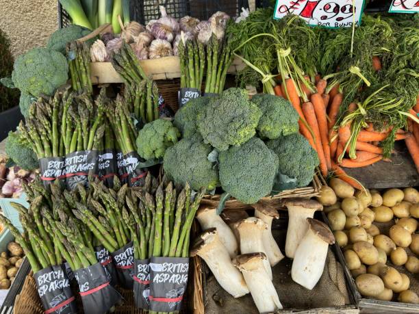 istock Farmers Market 2154851330