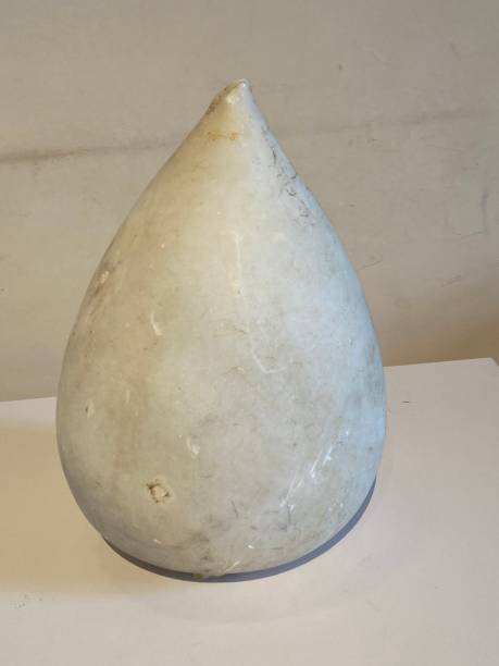 istock Impeccable raindrop-shaped stone sculpture, capturing nature's elegance and craftsmanship. 2154871268