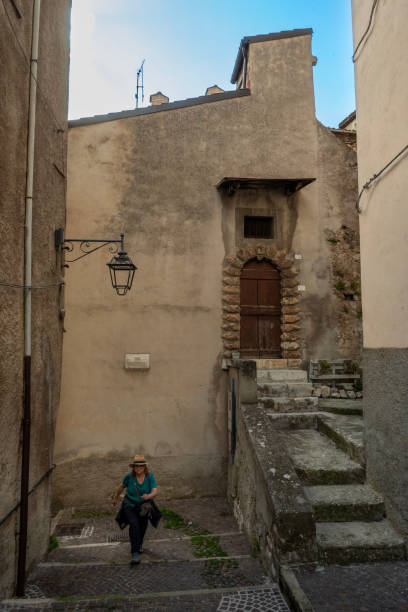 istock Vicolo di Villalago in Abruzzo 2154929461