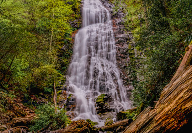 istock Majestic Mingo Falls: A Spectacular Cascade in the Smoky Mountains 2154929590