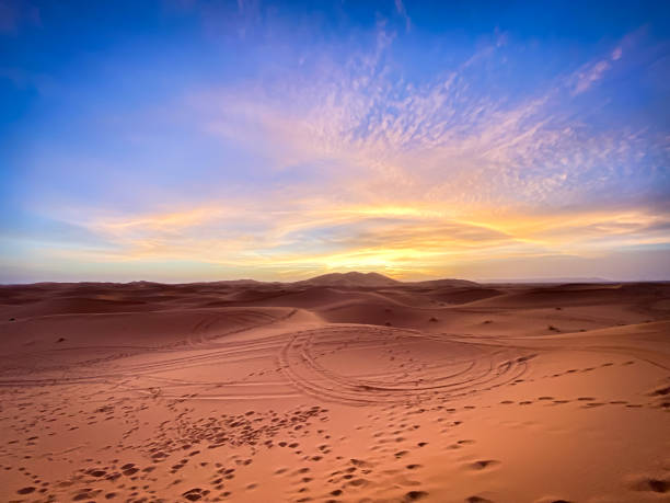 istock Magical Sunset in the Sahara 2154974257
