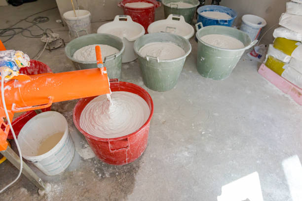 istock Machine for mixing water and prepared mixture for plastering, skim 2154982842