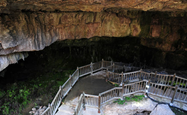 istock Kaklik Cave in Denizli, Turkey 2155043971